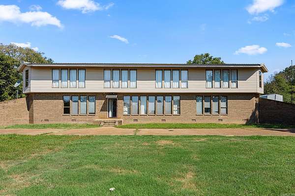 1.56 Acres of Land with Home for Sale in Searcy, Arkansas