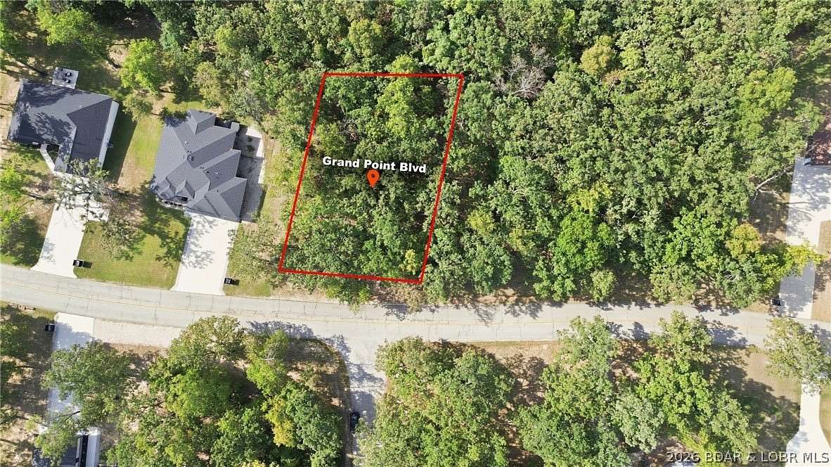 0.35 Acres of Residential Land for Sale in Sunrise Beach, Missouri