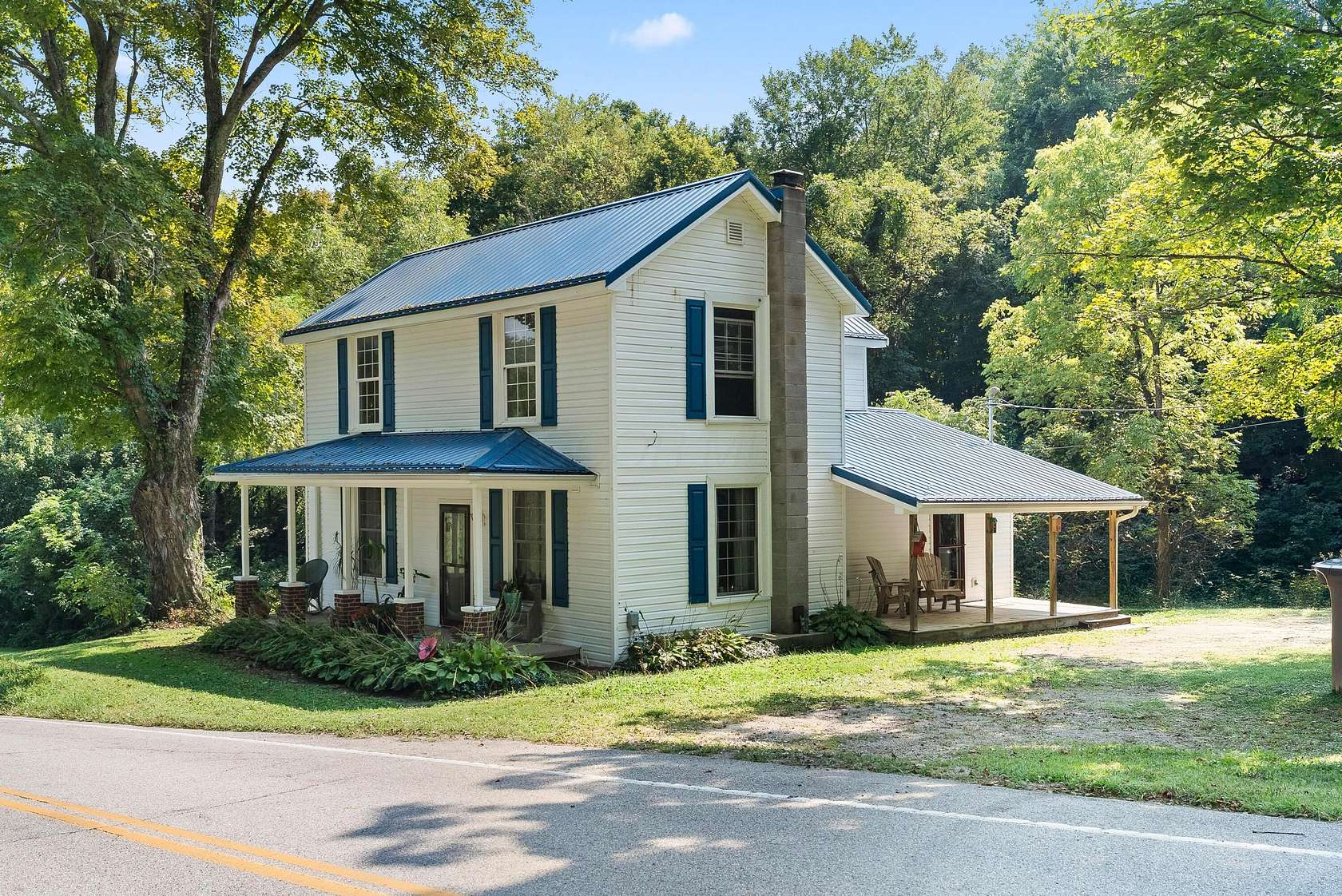 5.36 Acres of Land with Home for Sale in Chillicothe, Ohio