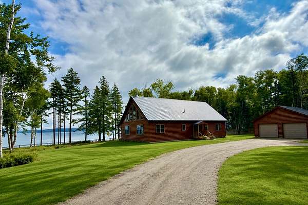 11.1 Acres of Land with Home for Sale in Islesboro, Maine