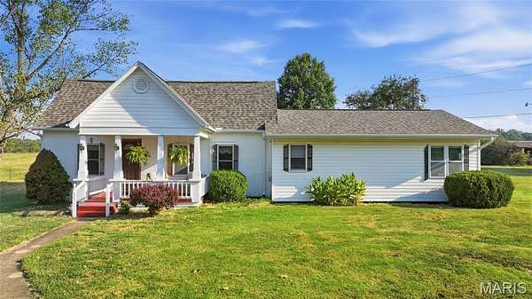 15.4 Acres of Land with Home for Sale in Houston, Missouri