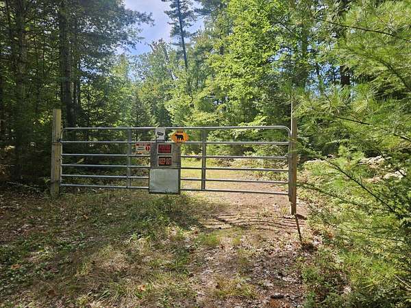 4.86 Acres of Residential Land for Sale in Scarborough, Maine