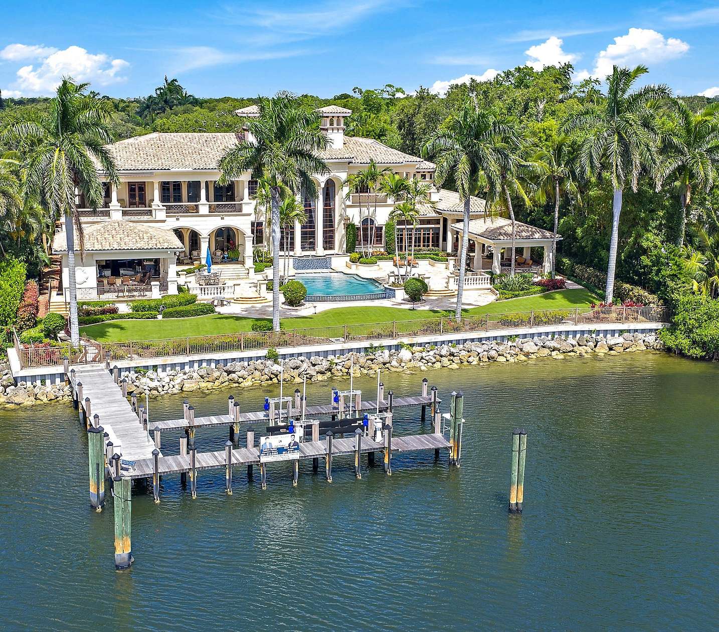 2.63 Acres of Land with Home for Sale in Palm Beach Gardens, Florida
