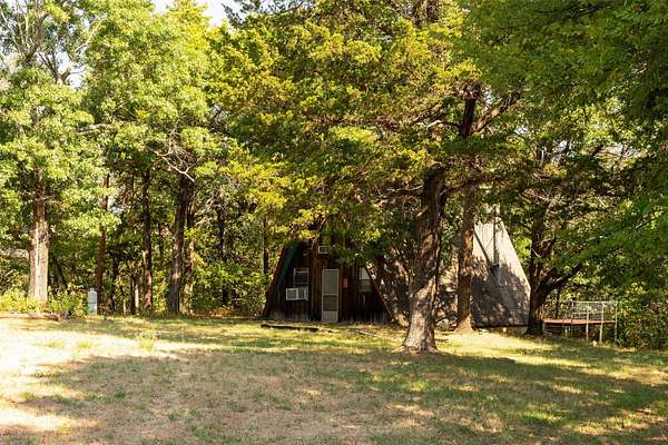 5 Acres of Residential Land for Sale in Whitesboro, Texas