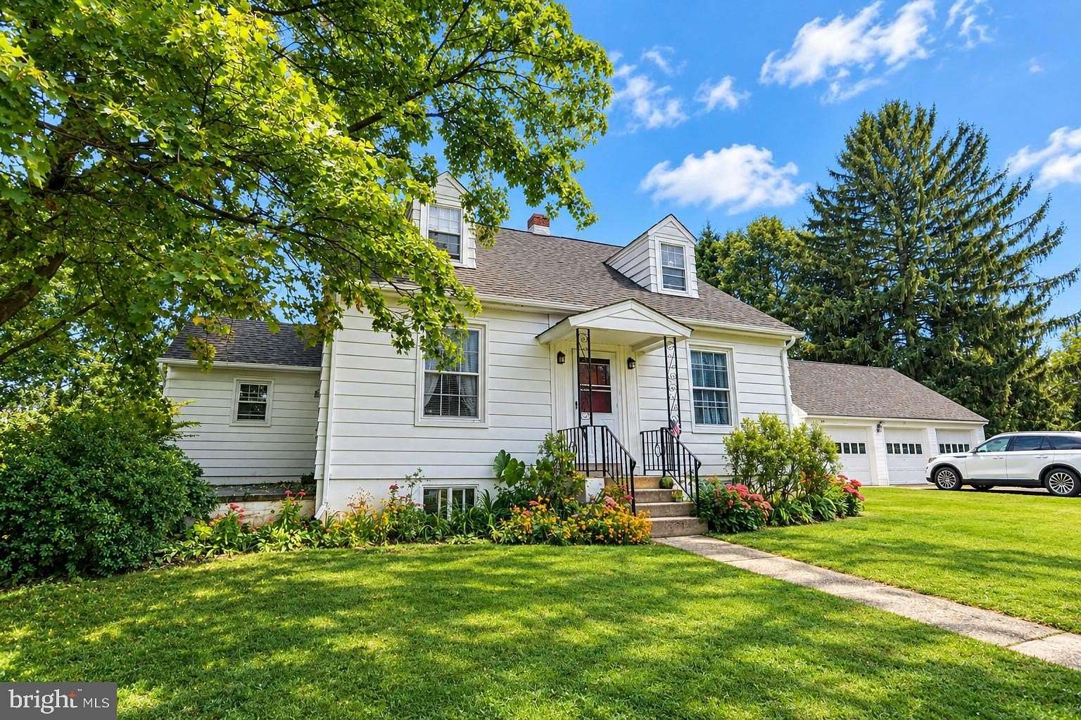 1.59 Acres of Land with Home for Sale in Fountainville, Pennsylvania