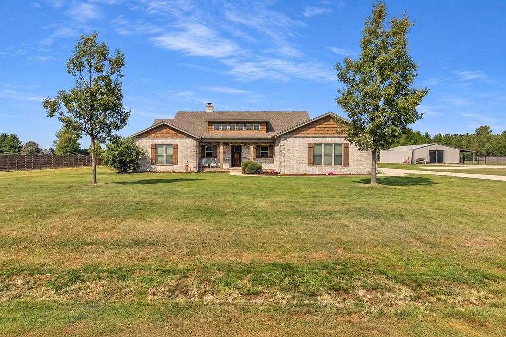 1.75 Acres of Land with Home for Sale in Marion, Arkansas
