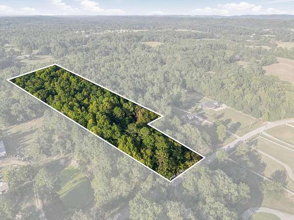 7.89 Acres of Residential Land for Sale in Ringgold, Georgia