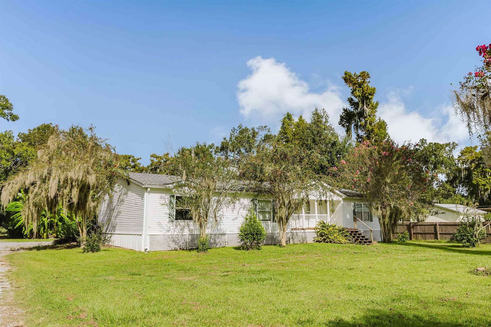 1.5 Acres of Land with Home for Sale in Thibodaux, Louisiana
