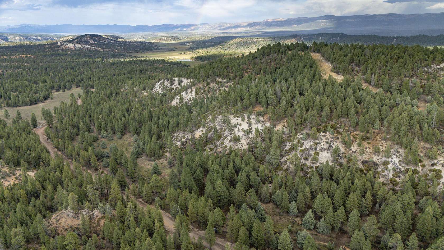 6 Acres of Residential Land for Sale in Alton, Utah