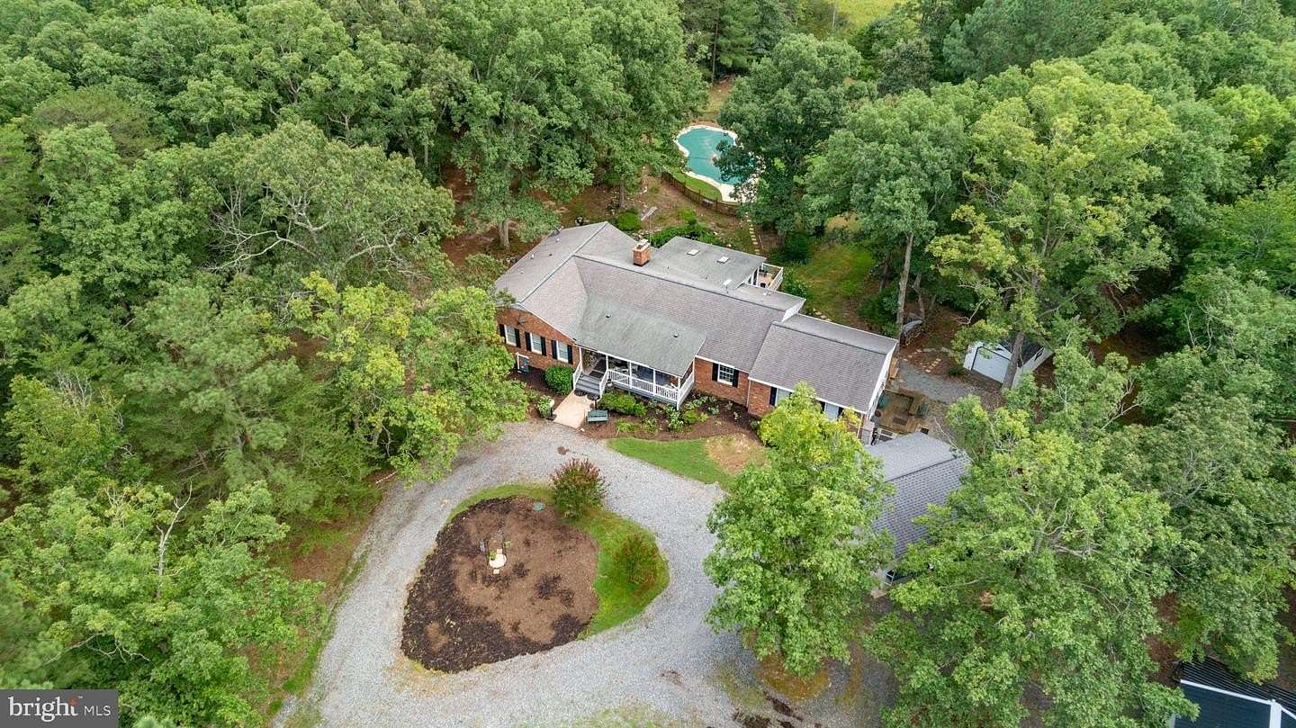 15 Acres of Recreational Land with Home for Sale in King George, Virginia