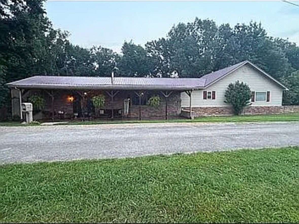 1.52 Acres of Land with Home for Sale in Greenville, Kentucky