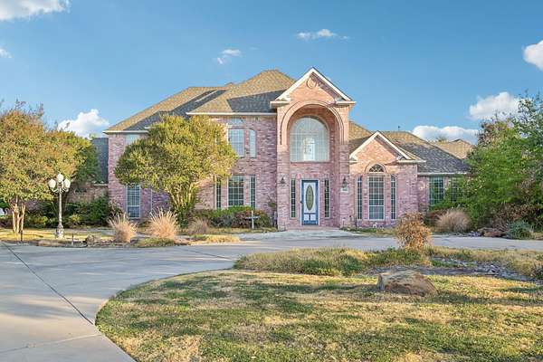 4.75 Acres of Land with Home for Sale in Rowlett, Texas