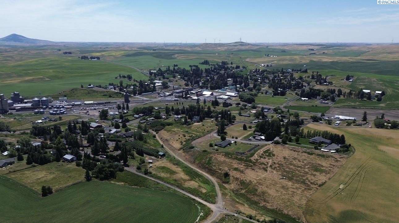 0.93 Acres of Residential Land for Sale in Oakesdale, Washington