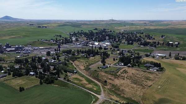 0.93 Acres of Residential Land for Sale in Oakesdale, Washington