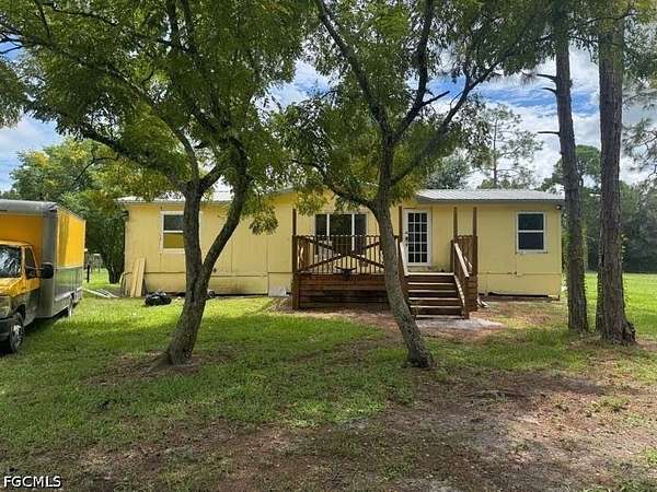 2.5 Acres of Land with Home for Lease in Clewiston, Florida