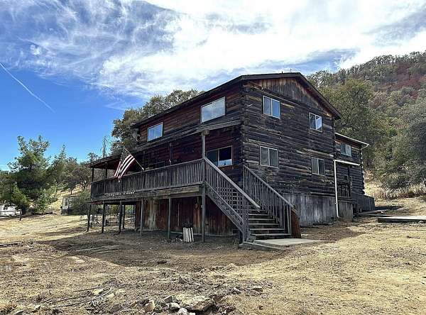 5 Acres of Land with Home for Sale in Tollhouse, California