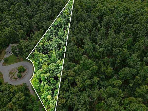 1.58 Acres of Residential Land for Sale in Petoskey, Michigan