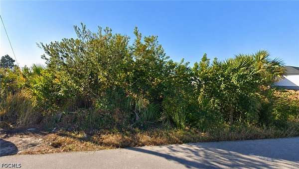0.25 Acres of Residential Land for Sale in Lehigh Acres, Florida