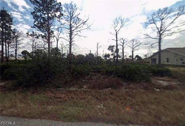 0.25 Acres of Residential Land for Sale in Lehigh Acres, Florida