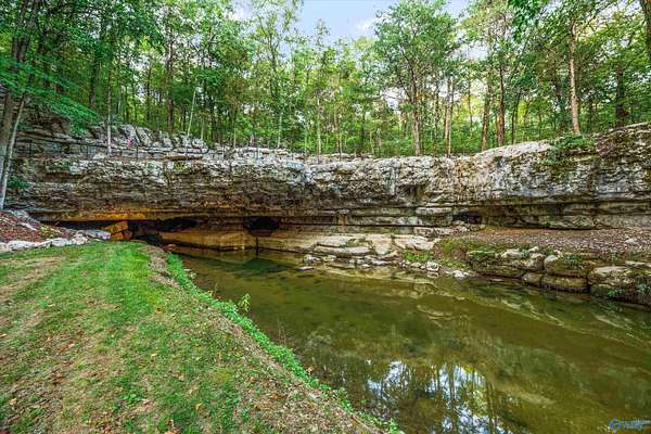 15 Acres of Commercial Land for Sale in Union Grove, Alabama