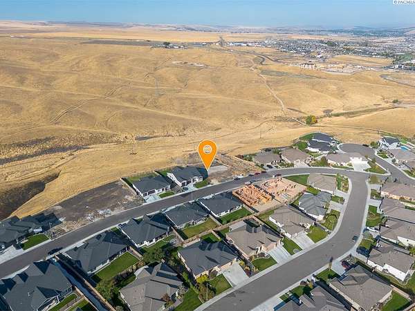 0.37 Acres of Residential Land for Sale in Kennewick, Washington