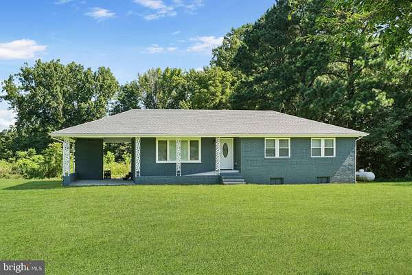 4.87 Acres of Land with Home for Sale in Heathsville, Virginia