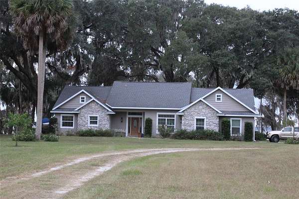 1.52 Acres of Land with Home for Sale in Hawthorne, Florida