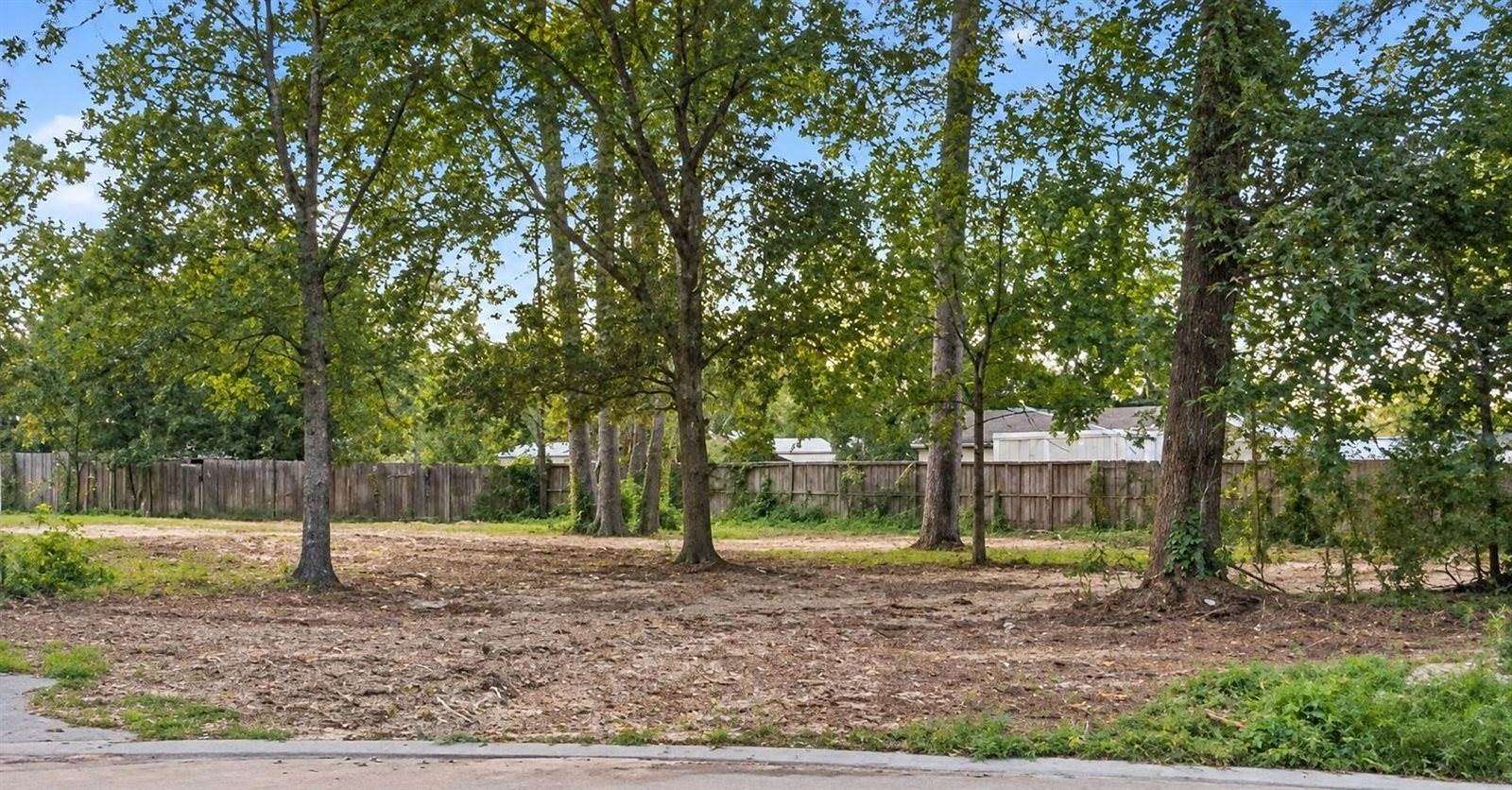 0.77 Acres of Residential Land for Sale in Houston, Texas