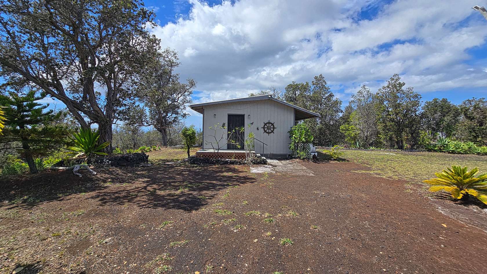 1 Acre of Land with Home for Sale in Hawaiian Ocean View, Hawaii