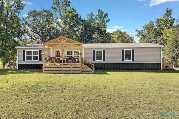 17.9 Acres of Land with Home for Sale in Altoona, Alabama
