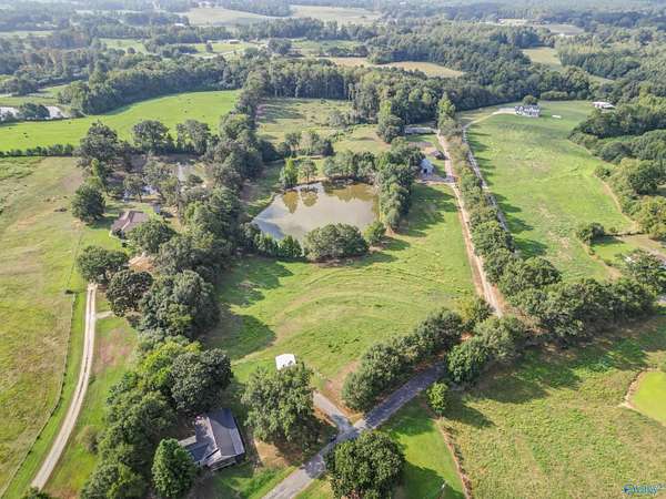 17.9 Acres of Land with Home for Sale in Altoona, Alabama