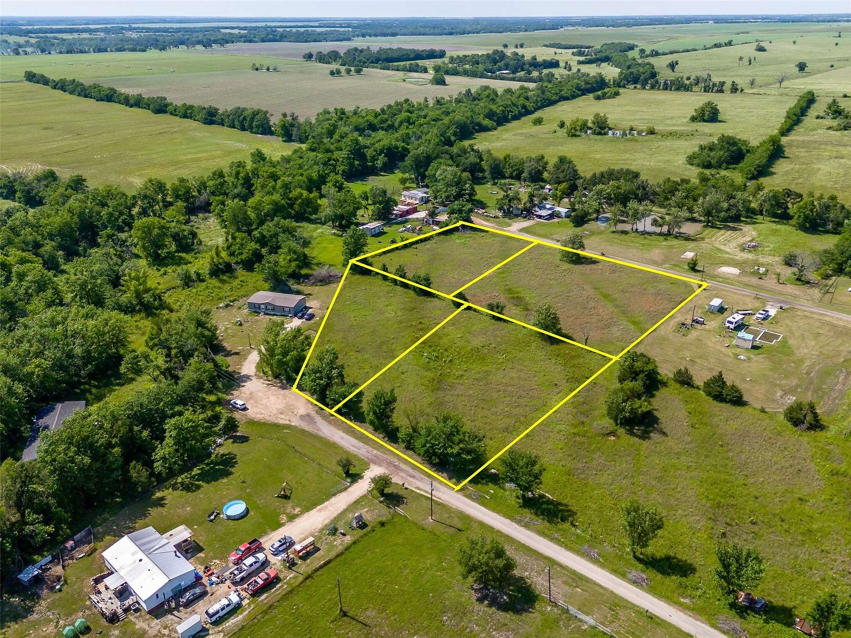 3.6 Acres of Residential Land for Sale in Paris, Texas