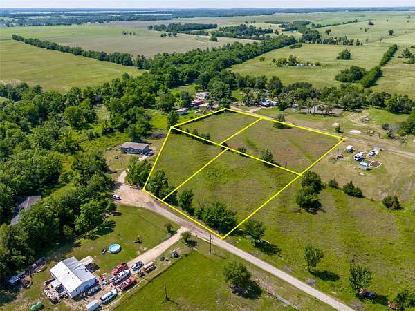 3.6 Acres of Residential Land for Sale in Paris, Texas