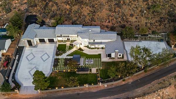 2.8 Acres of Land with Home for Sale in Toquerville, Utah