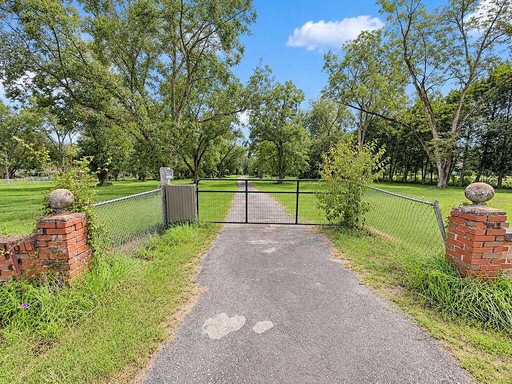 3 Acres of Residential Land for Sale in Albany, Georgia