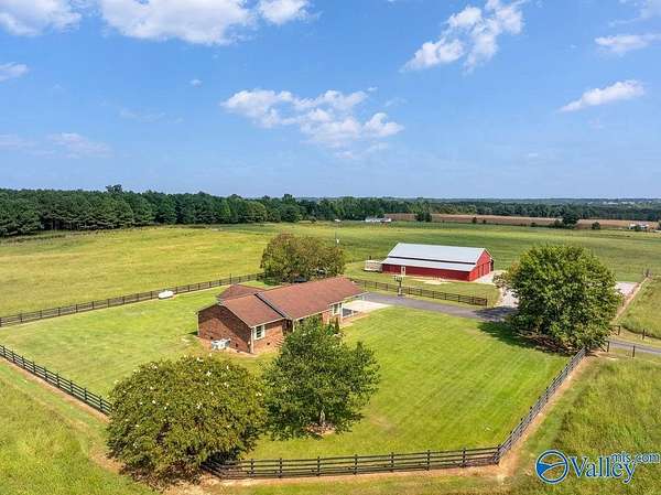 12.3 Acres of Land with Home for Sale in Grove Oak, Alabama