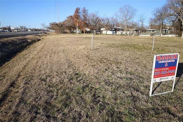 0.35 Acres of Land for Sale in Cleburne, Texas