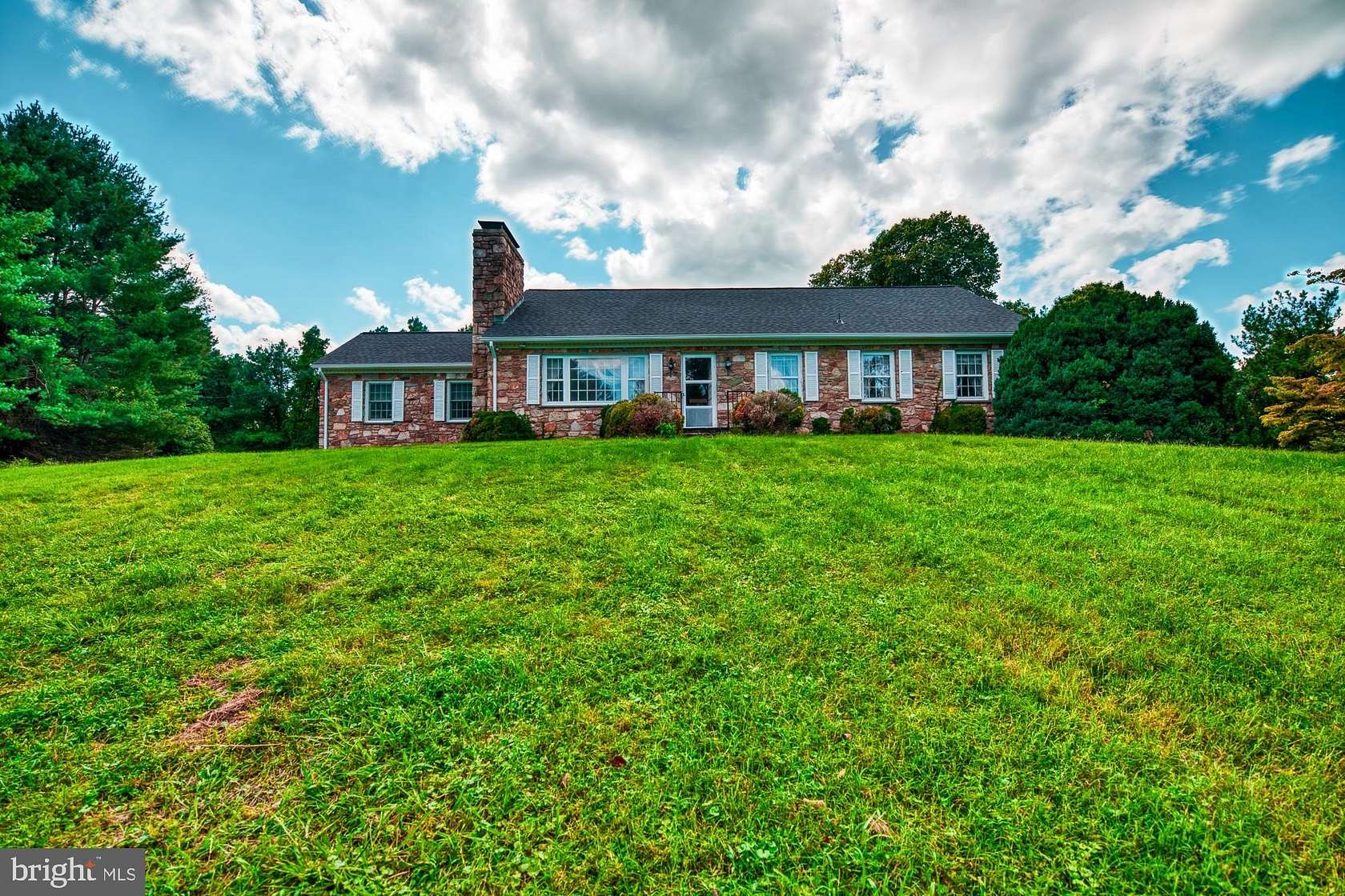 1.8 Acres of Land with Home for Sale in Warrenton, Virginia