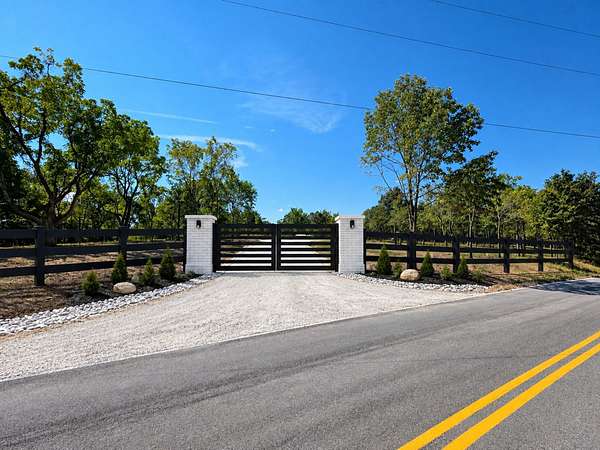 6.32 Acres of Land for Sale in Walnut Shade, Missouri