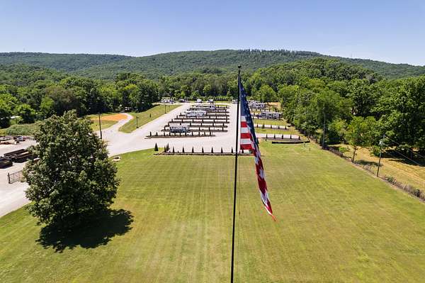 12 Acres of Recreational & Residential Land for Sale in Trenton, Georgia