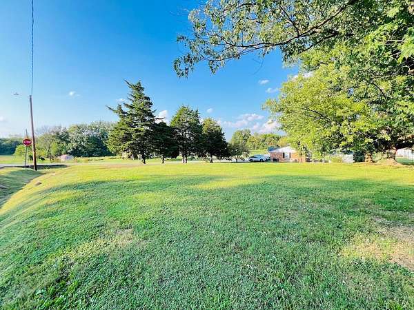 0.27 Acres of Residential Land for Auction in Columbia, Kentucky