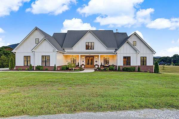 15 Acres of Recreational Land with Home for Sale in Corryton, Tennessee