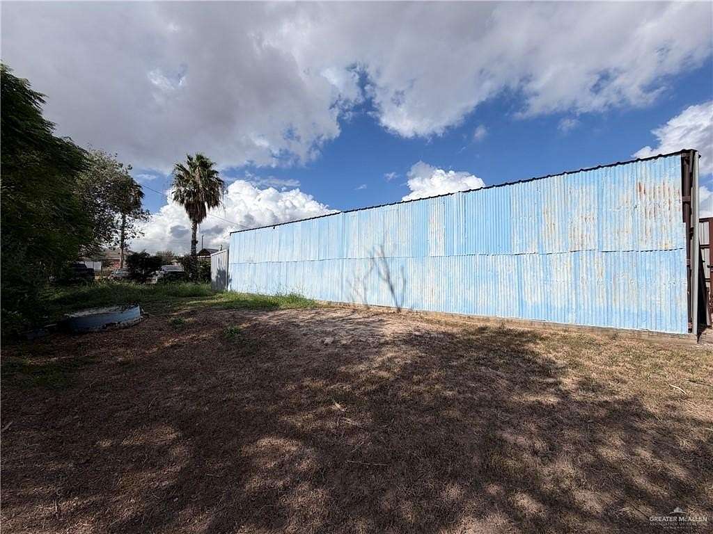 0.68 Acres of Improved Commercial Land for Sale in McAllen, Texas
