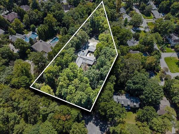 2 Acres of Residential Land for Sale in Atlanta, Georgia
