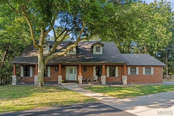 15 Acres of Land with Home for Sale in Freeburg, Illinois