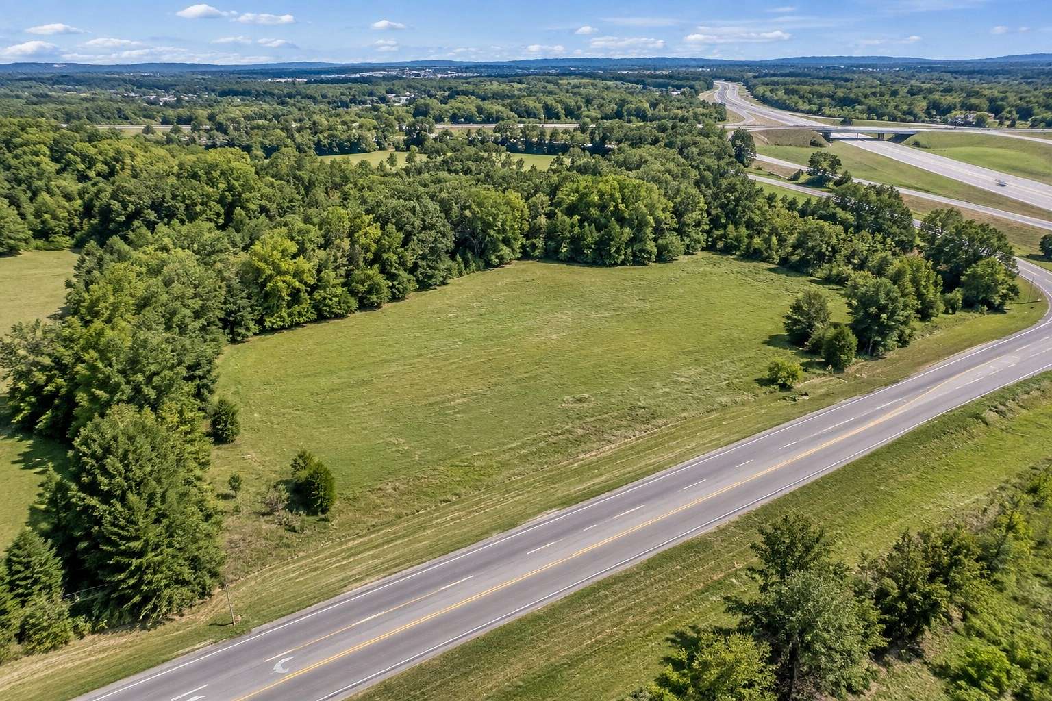 3.9 Acres of Commercial Land for Sale in Columbia, Tennessee