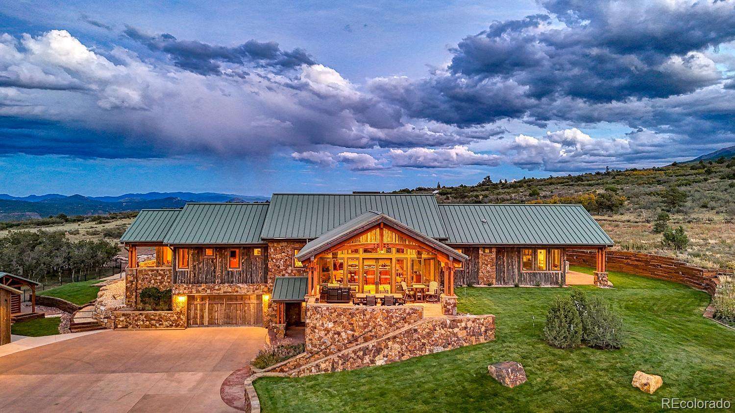 101 Acres of Land with Home for Sale in Cotopaxi, Colorado