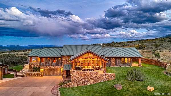 101 Acres of Land with Home for Sale in Cotopaxi, Colorado