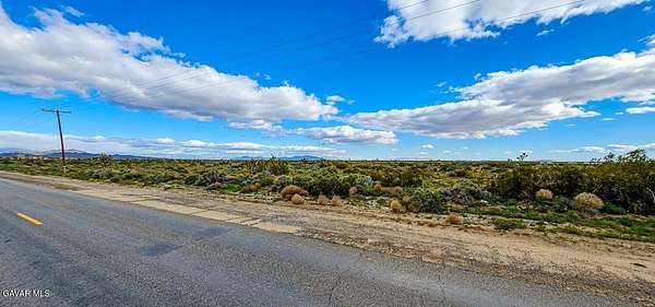 4 Acres of Land for Sale in Lancaster, California