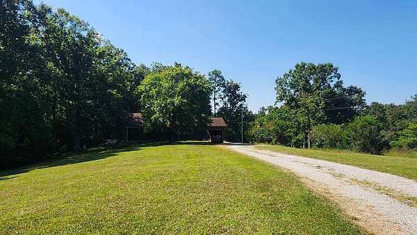12 Acres of Land with Home for Sale in Somerset, Kentucky